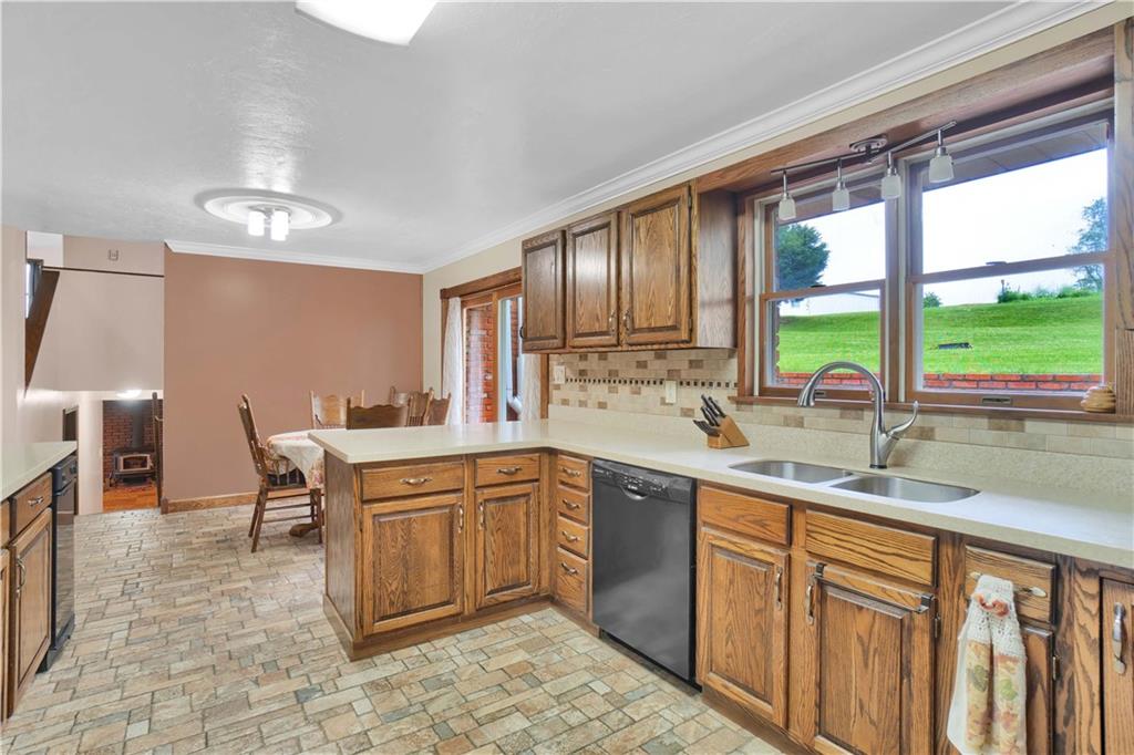 180 Southview Road McDonald, PA 15057 - Photo 10 of 23 Gallery Image 10