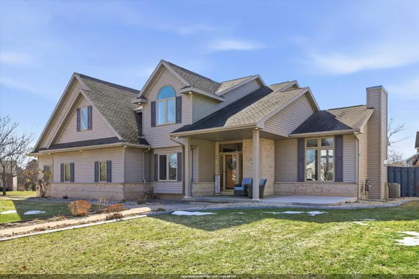 $575,000 | 1520 Turtle Dove Trail, De Pere, WI 54115