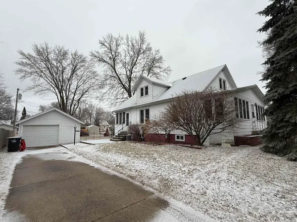 $125,000 | 724 South Hamlin Street, Shawano, WI 54166