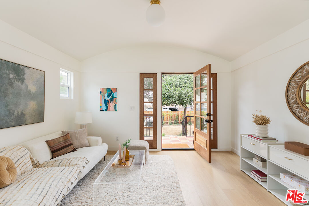 2248 Fernleaf Street Los Angeles, CA 90031 - Photo 3 of 34