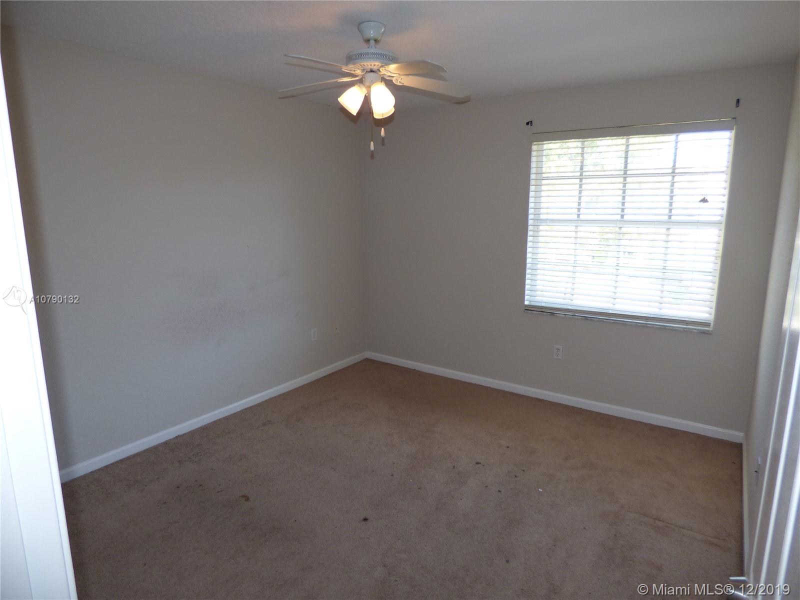 2090 Reston Circle Royal Palm Beach, FL 33411 - Photo 18 of 36