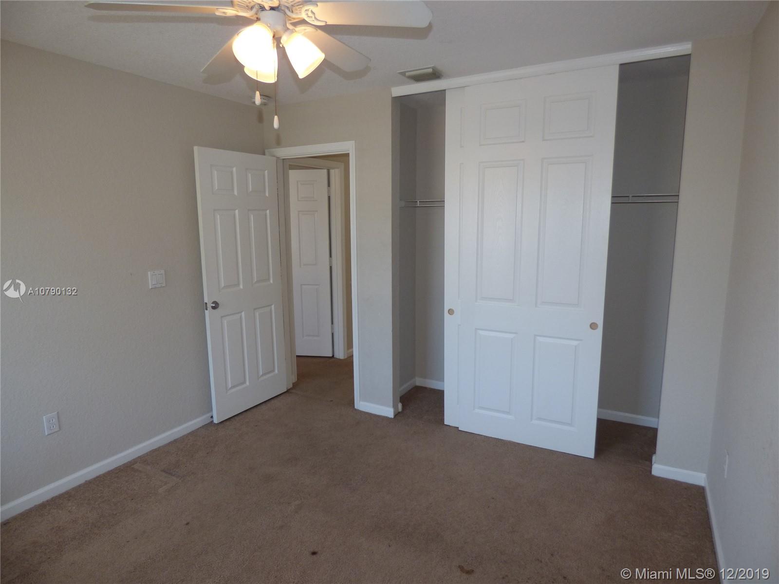 2090 Reston Circle Royal Palm Beach, FL 33411 - Photo 19 of 36
