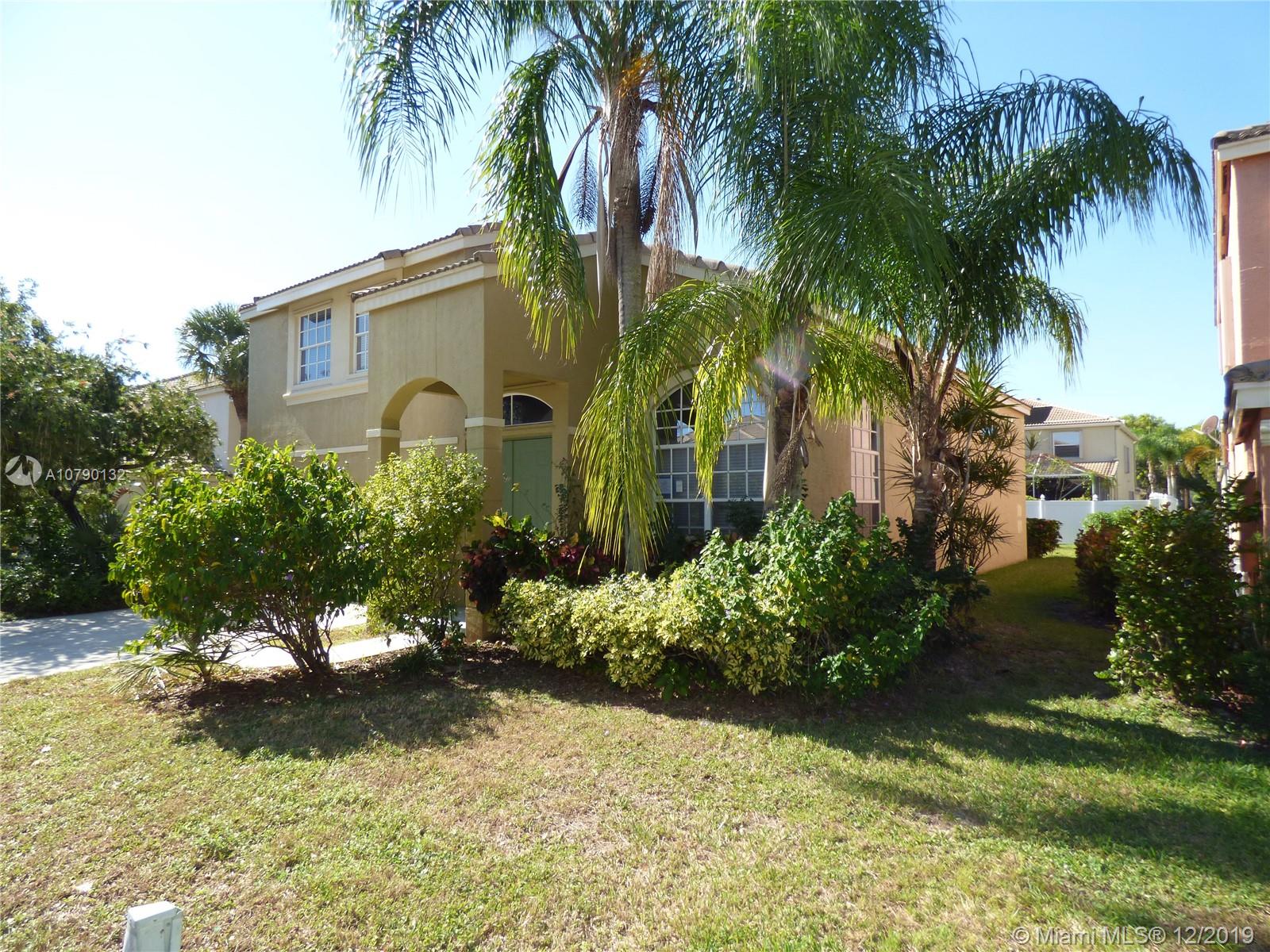 2090 Reston Circle Royal Palm Beach, FL 33411 - Photo 3 of 36
