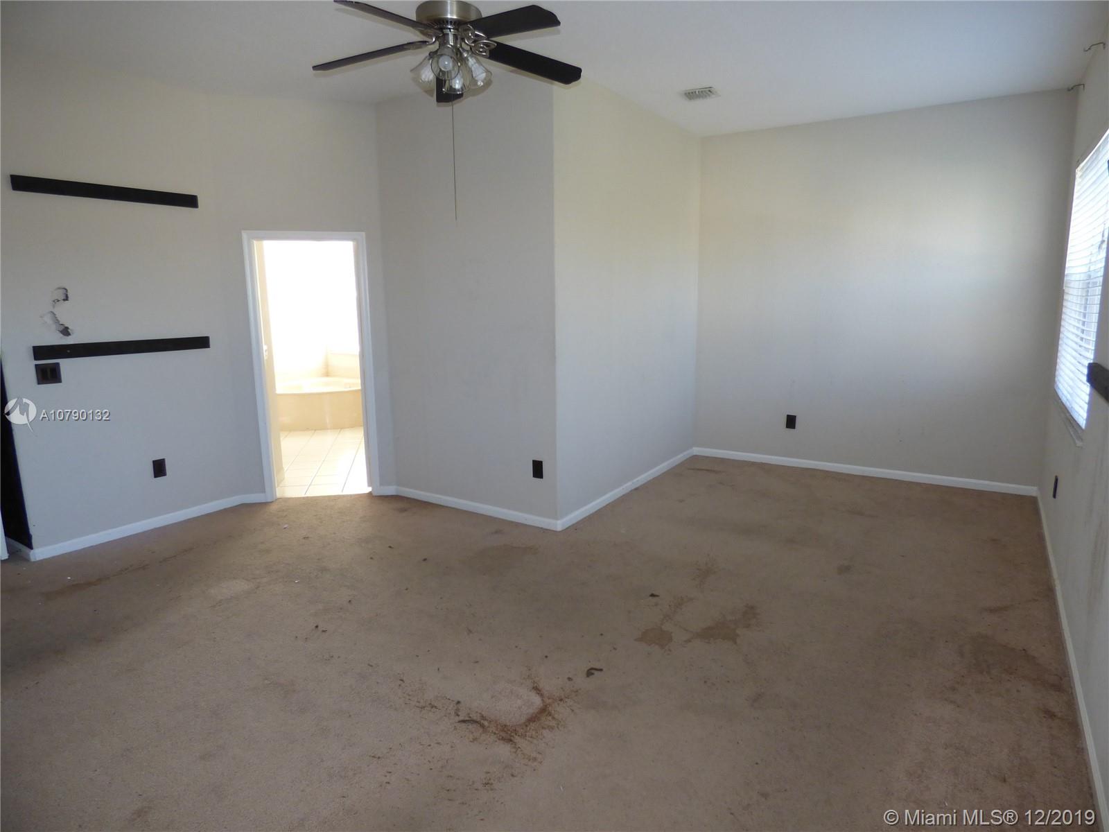 2090 Reston Circle Royal Palm Beach, FL 33411 - Photo 22 of 36