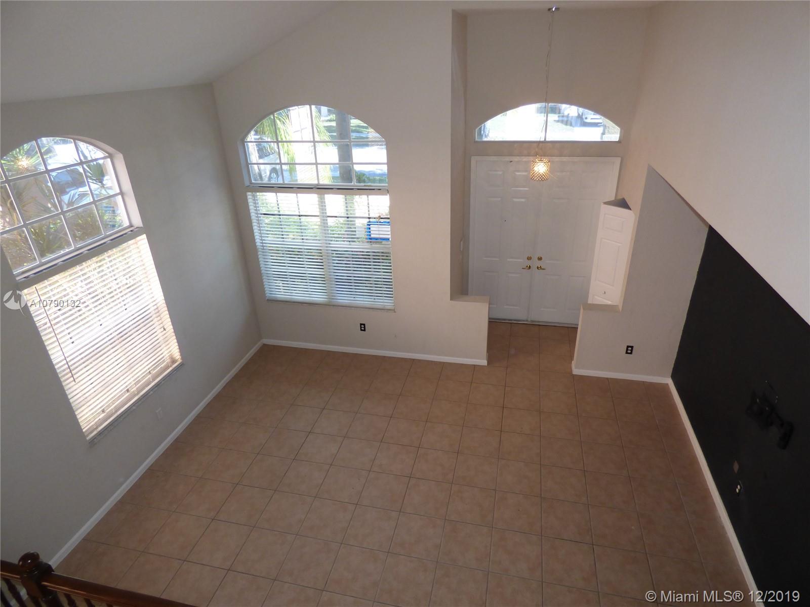 2090 Reston Circle Royal Palm Beach, FL 33411 - Photo 10 of 36