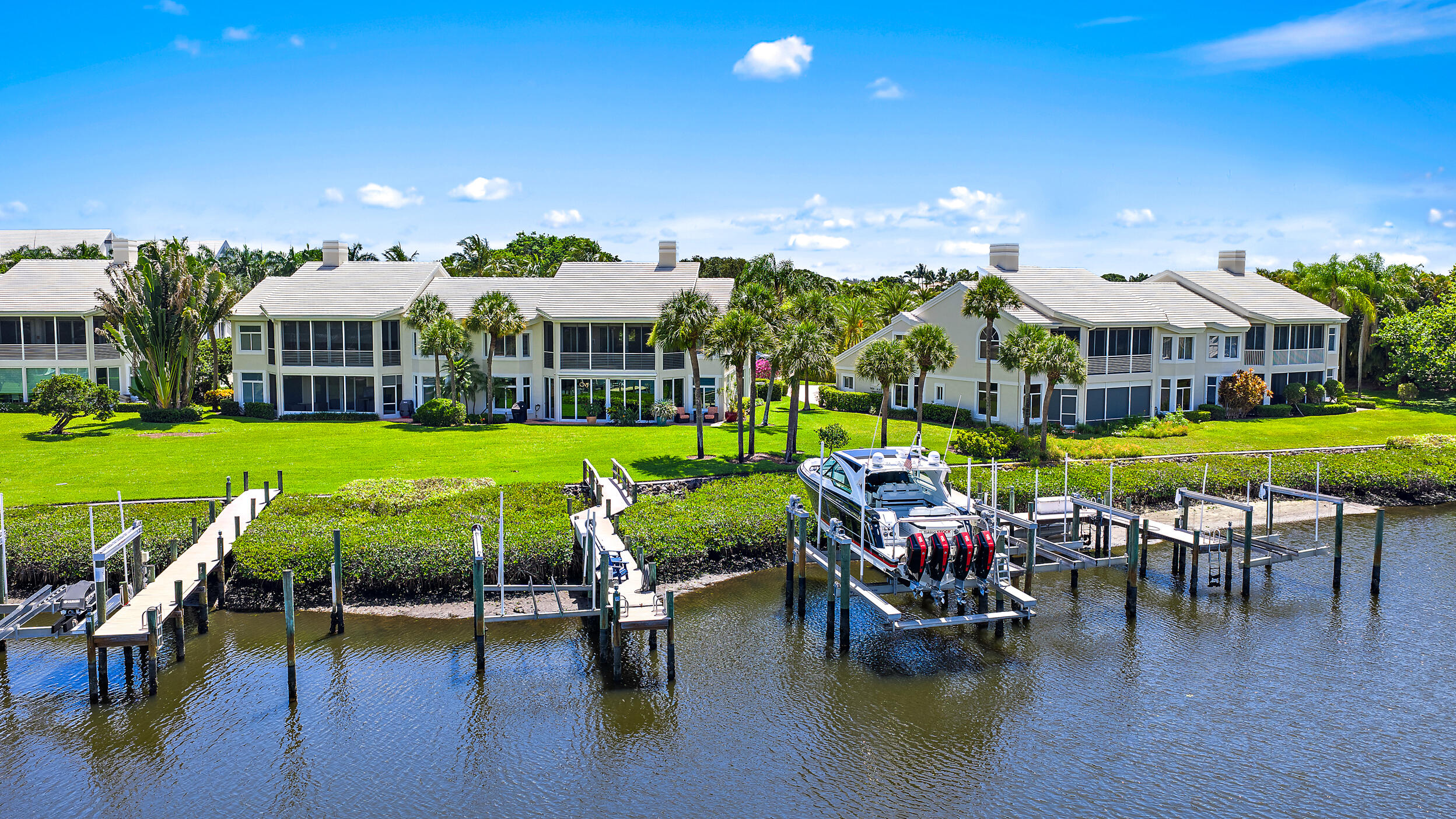 301 Captains Way Jupiter, FL 33477 - Photo 28 of 46 Aerial