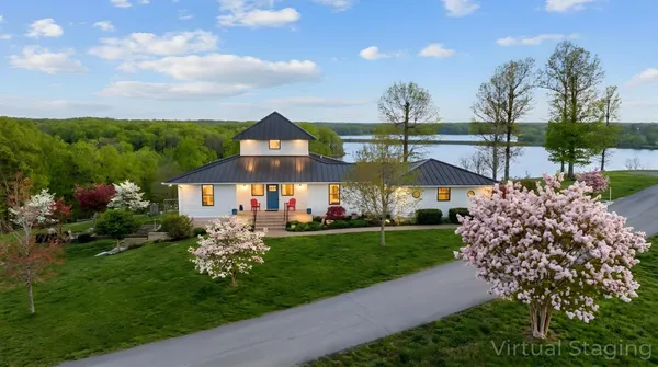 $705,000 | 55 Eagles Landing, Eddyville, KY 42038