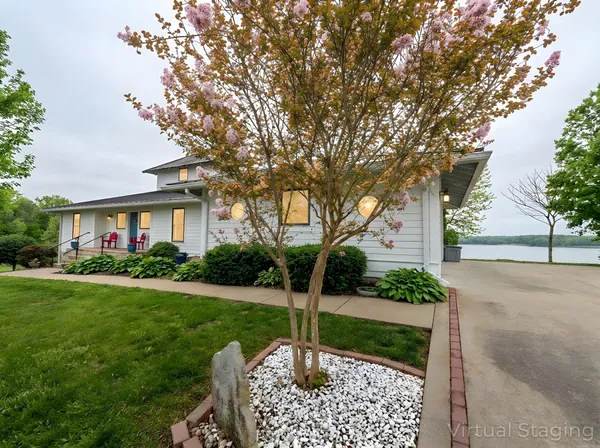 $705,000 | 55 Eagles Landing, Eddyville, KY 42038