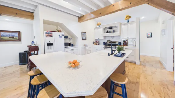 $705,000 | 55 Eagles Landing, Eddyville, KY 42038