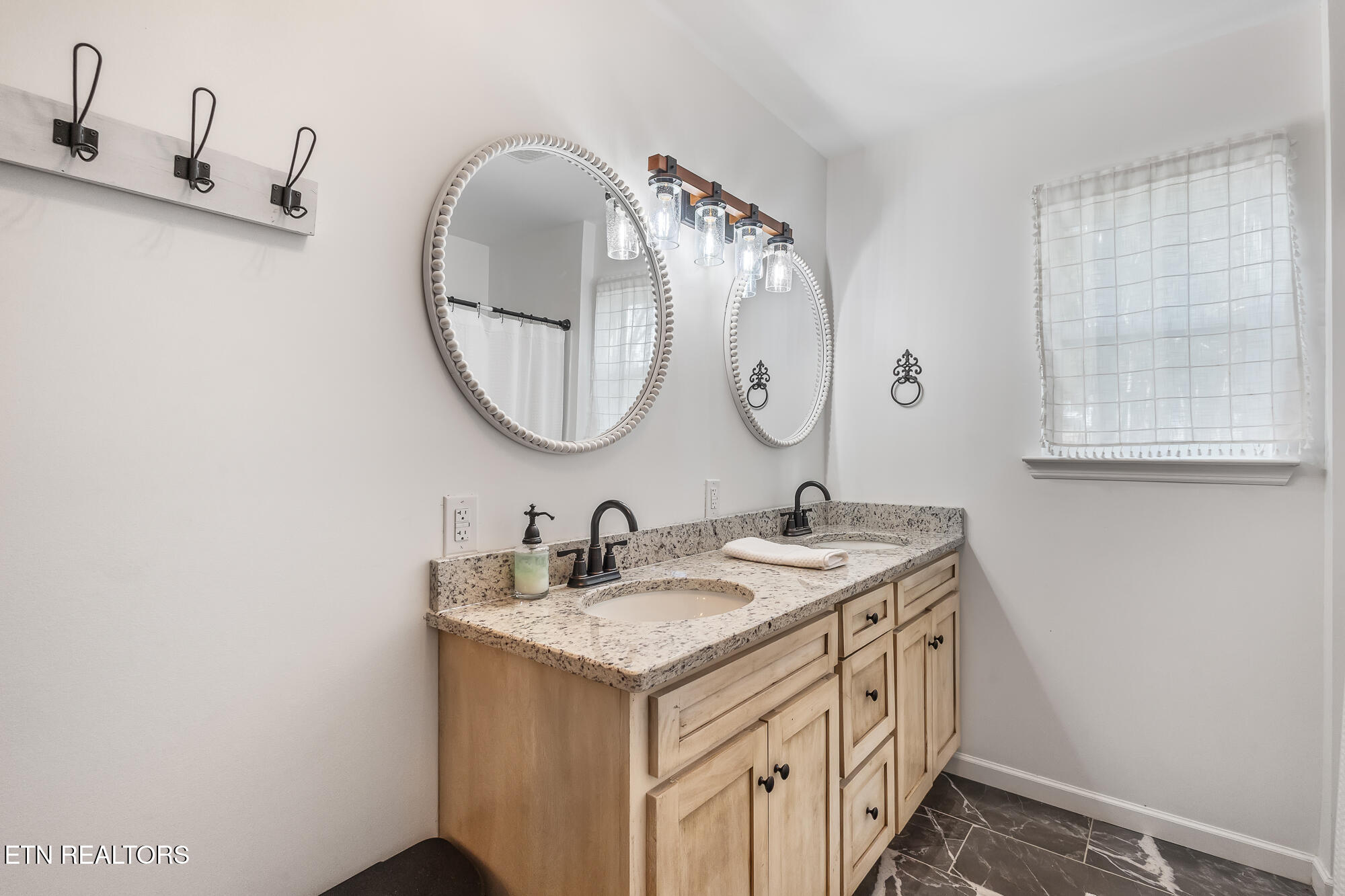 7377 Highway 411 Benton, TN 37307 - Photo 22 of 50 7737 Highway 411-13