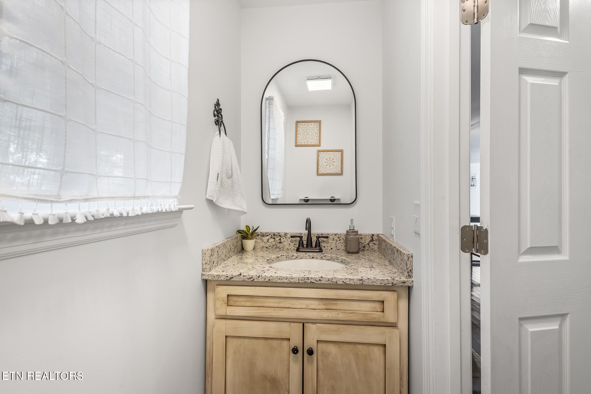 7377 Highway 411 Benton, TN 37307 - Photo 24 of 50 7737 Highway 411-11