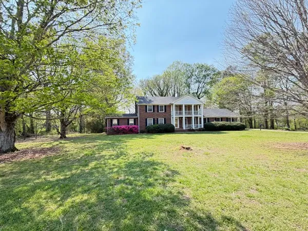 $499,000 | 109 Carter Farris Lane, Winchester, TN 37398