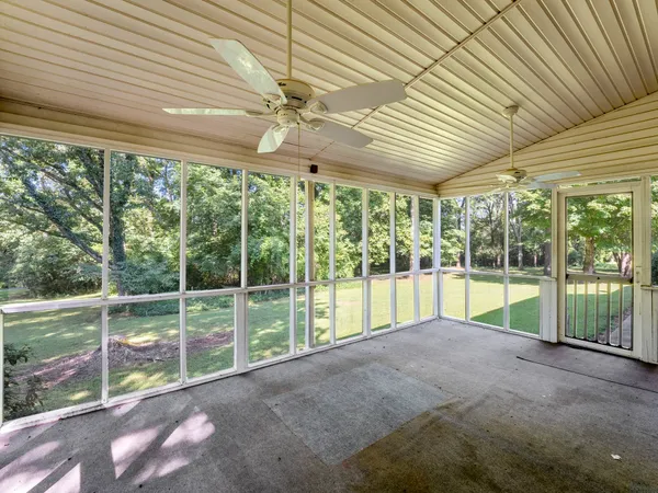 $499,000 | 109 Carter Farris Lane, Winchester, TN 37398