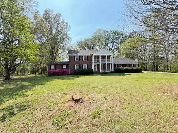 $499,000 | 109 Carter Farris Lane, Winchester, TN 37398