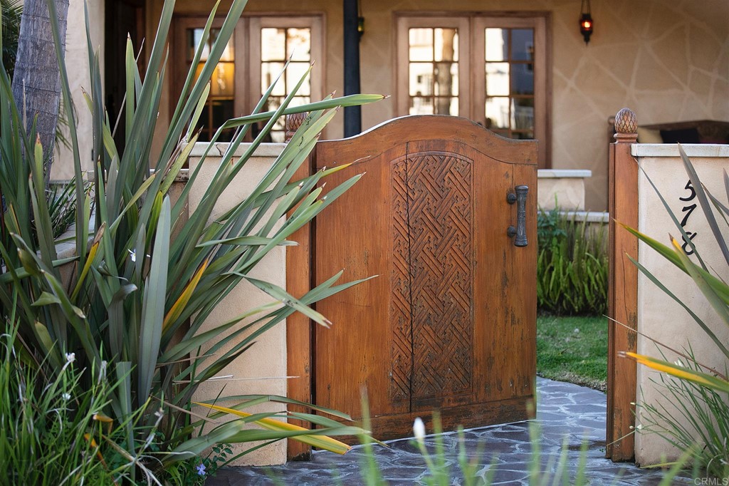 578 B Avenue Coronado, CA 92118 - Photo 4 of 43