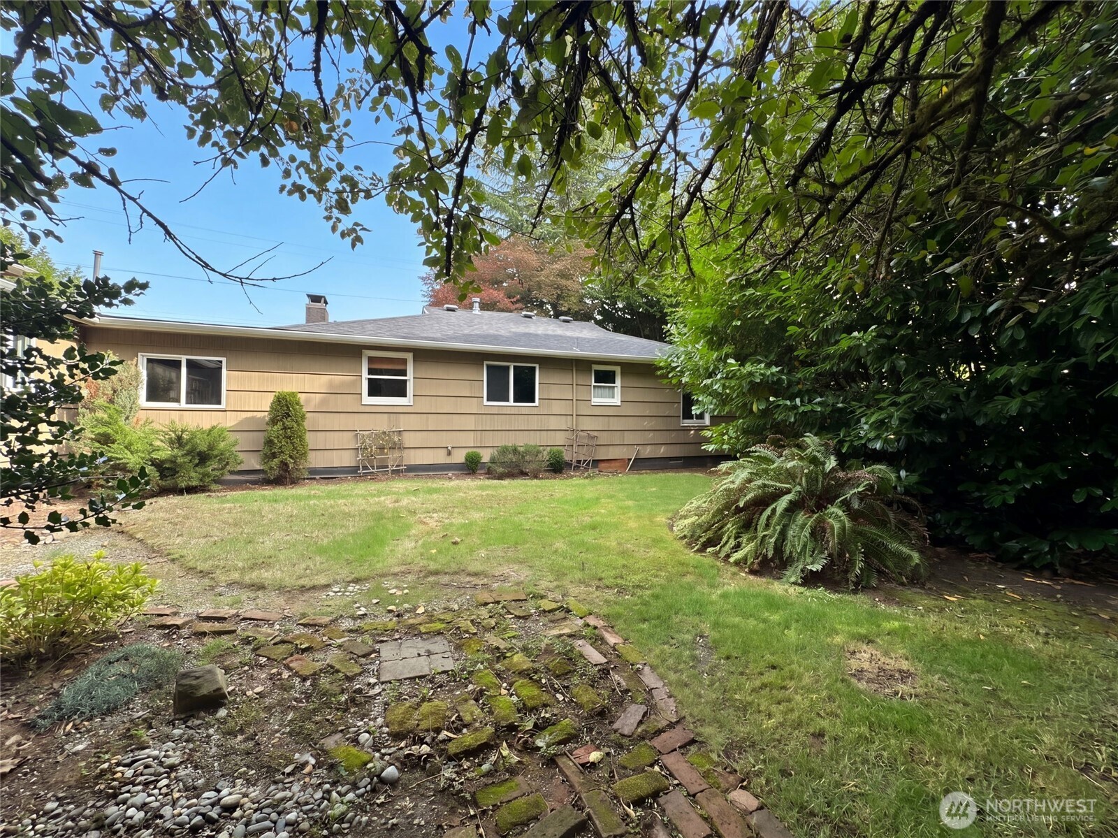 1213 Boulevard Road Southeast Olympia, WA 98501 - Photo 5 of 20 Gallery Image 5