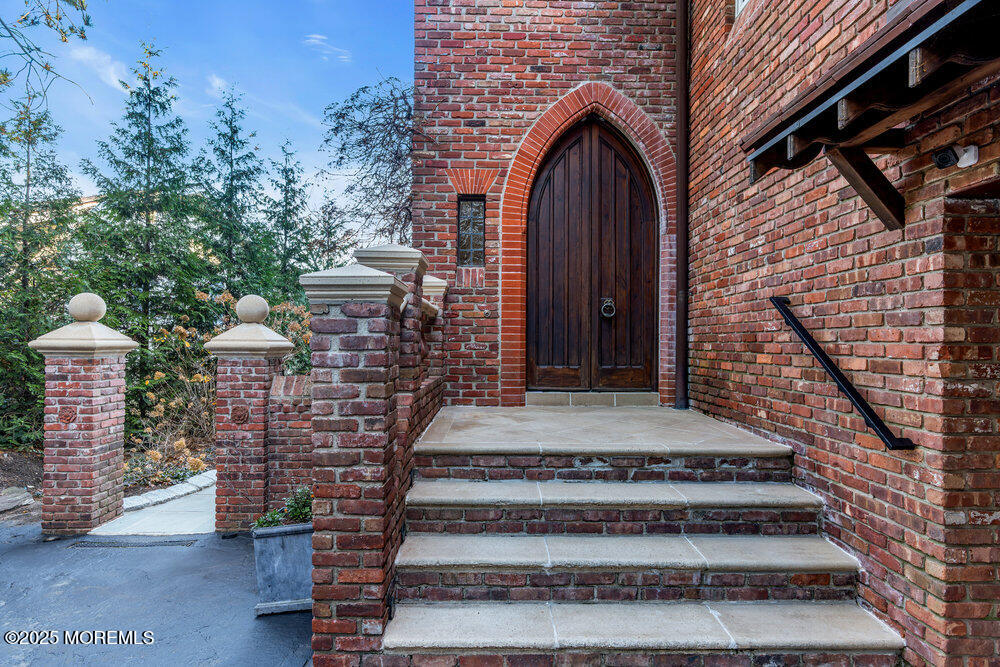 18 Belvidere Road Atlantic Highlands, NJ 07716 - Photo 4 of 50 3