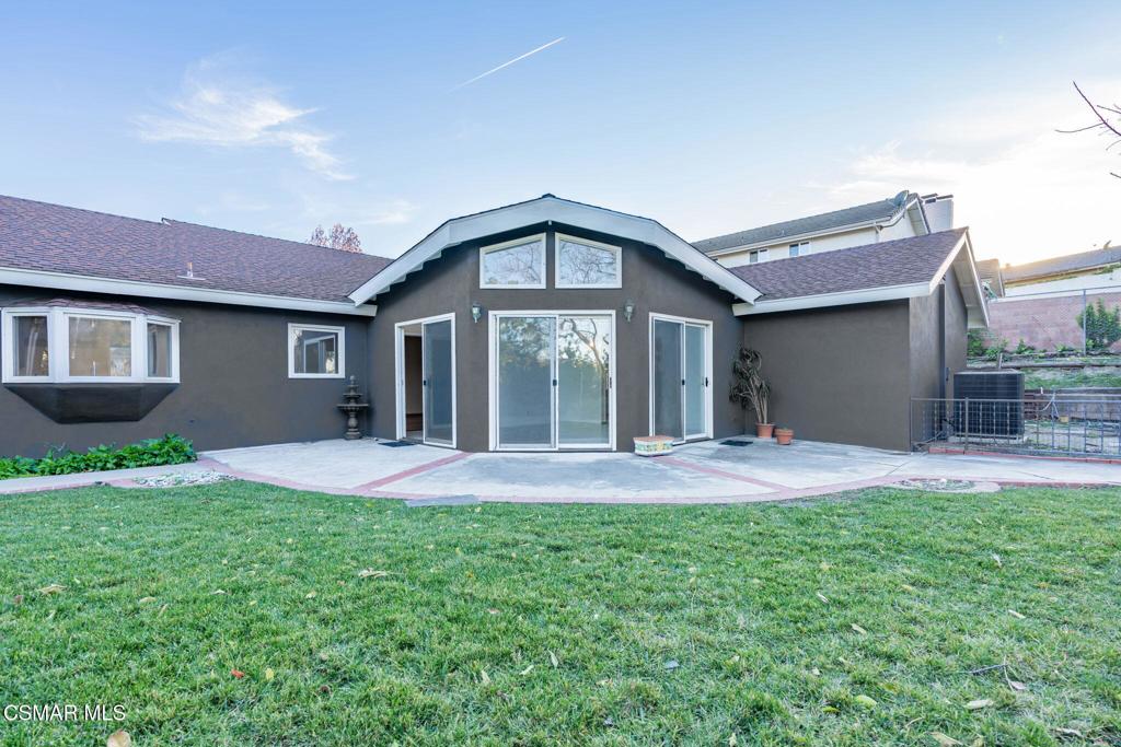2085 Rayshire Street Thousand Oaks, CA 91362 - Photo 32 of 49
