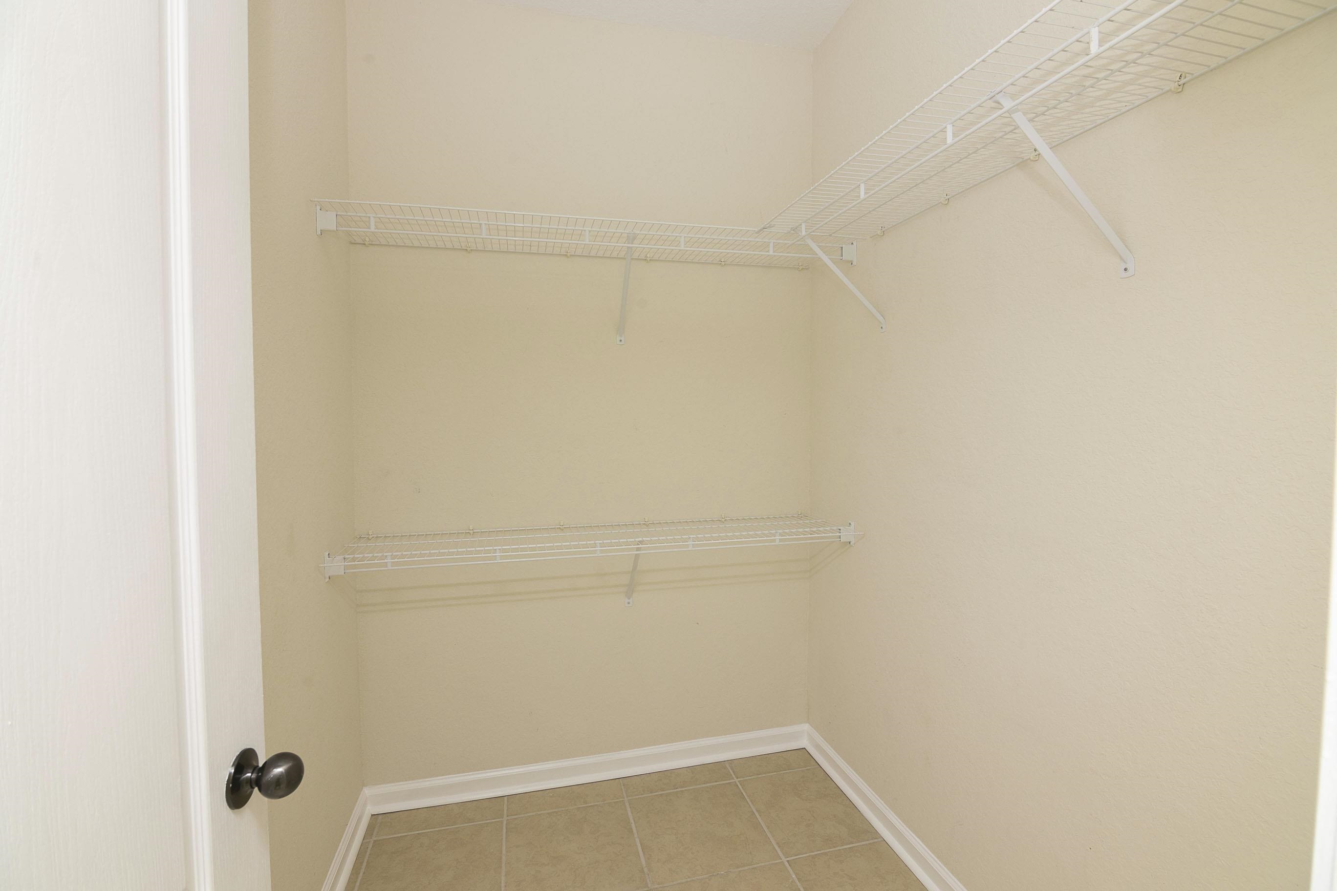 175 Bayberry Circle, Unit 1008 St. Augustine, FL 32086 - Photo 36 of 44 a view of a small space