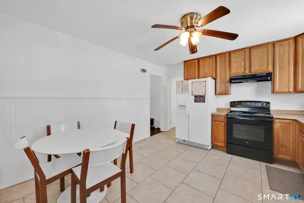 $409,999 | 11 Stratfield Place, Bridgeport, CT 06604