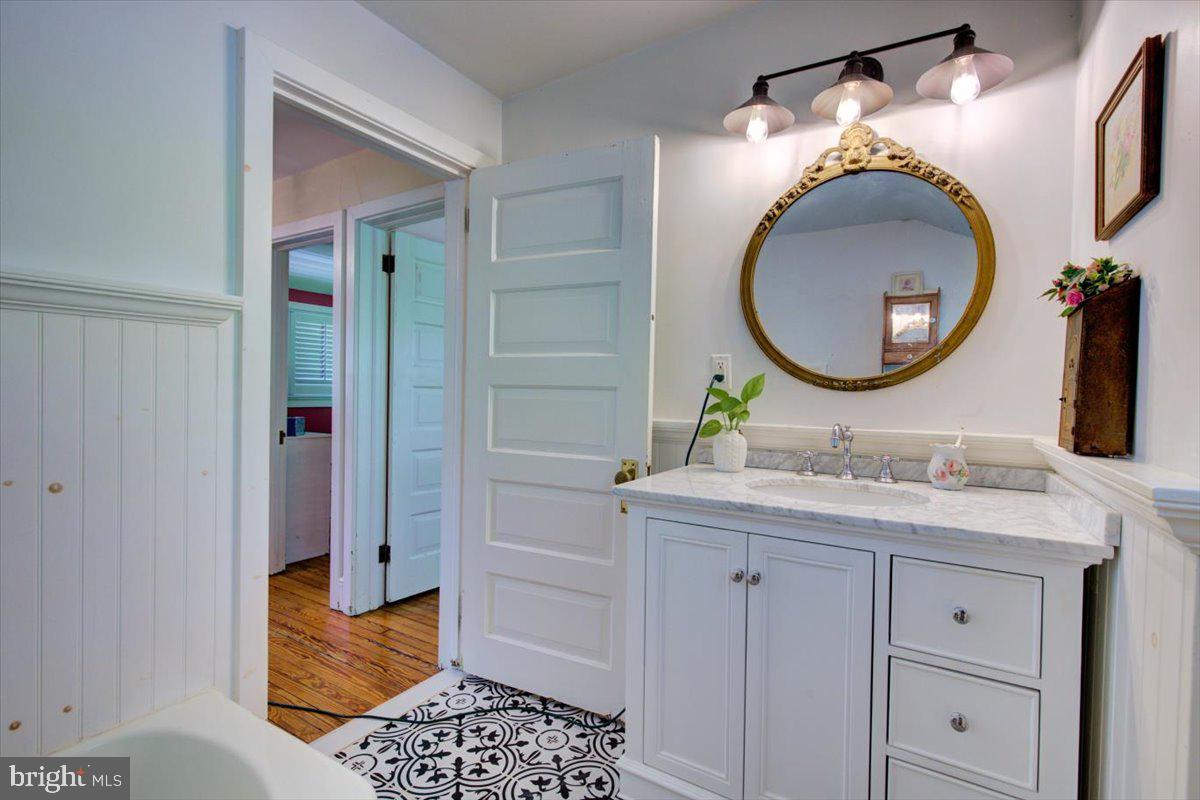 446 Homestead Road Wayne, PA 19087 - Photo 18 of 31