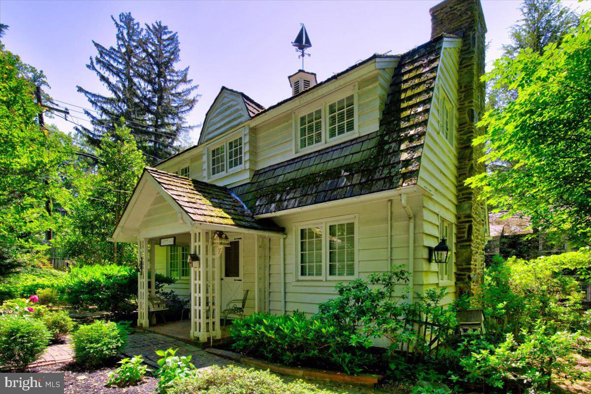 446 Homestead Road Wayne, PA 19087 - Photo 3 of 31