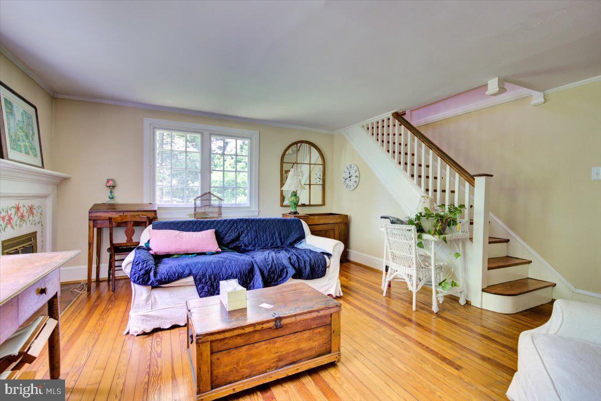 446 Homestead Road Wayne, PA 19087 - Photo 6 of 31