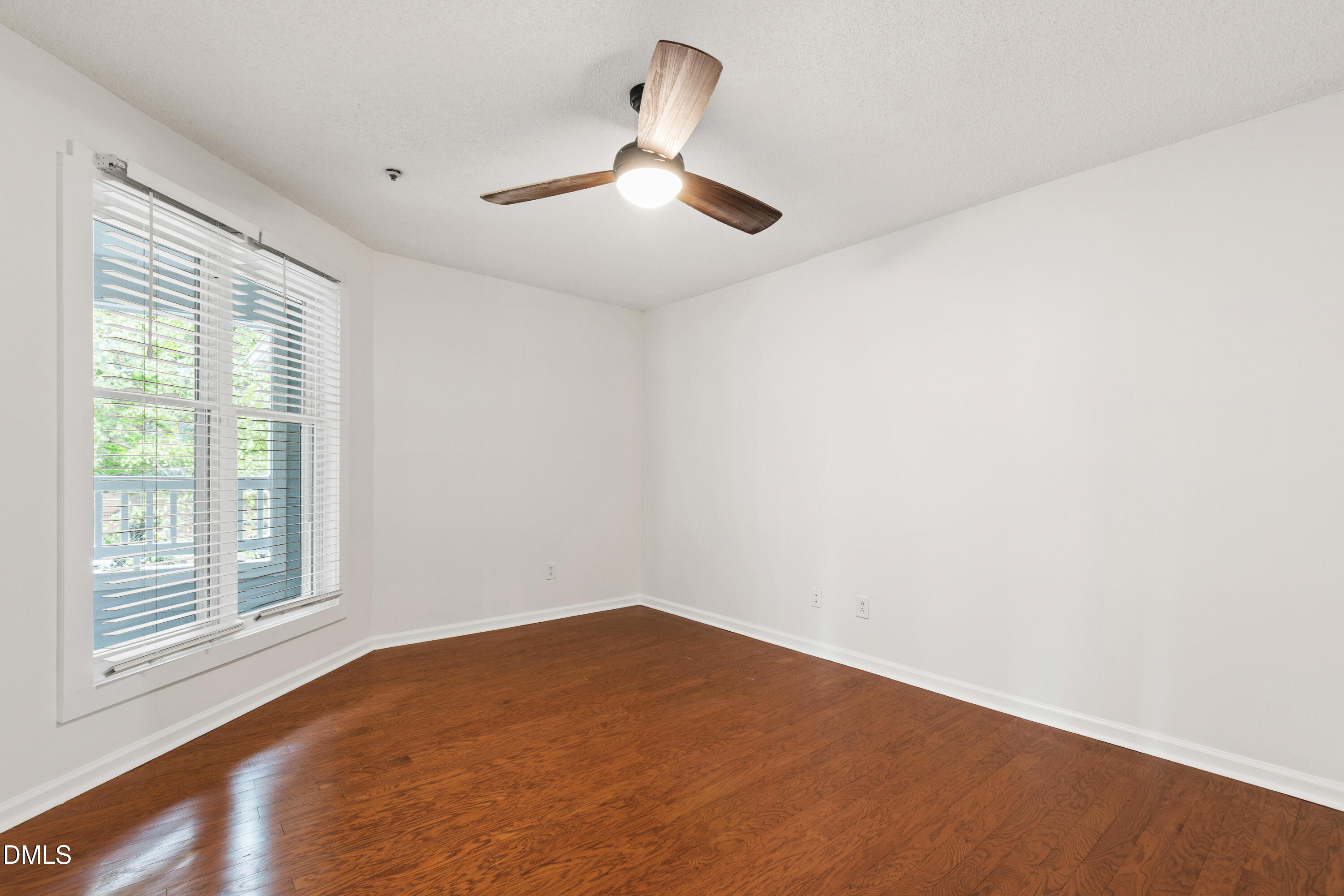 911 Washington Street, Unit 301 Raleigh, NC 27605 - Photo 24 of 54 Washington301-15