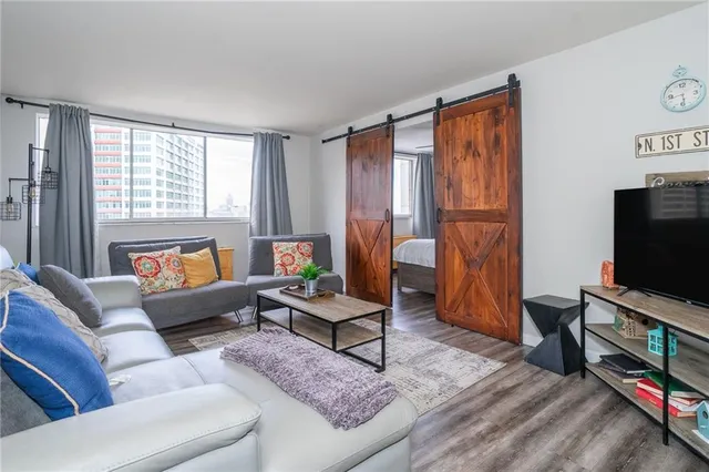 $194,900 | 215 Piedmont Avenue Northeast, Unit 2108, Atlanta, GA 30308