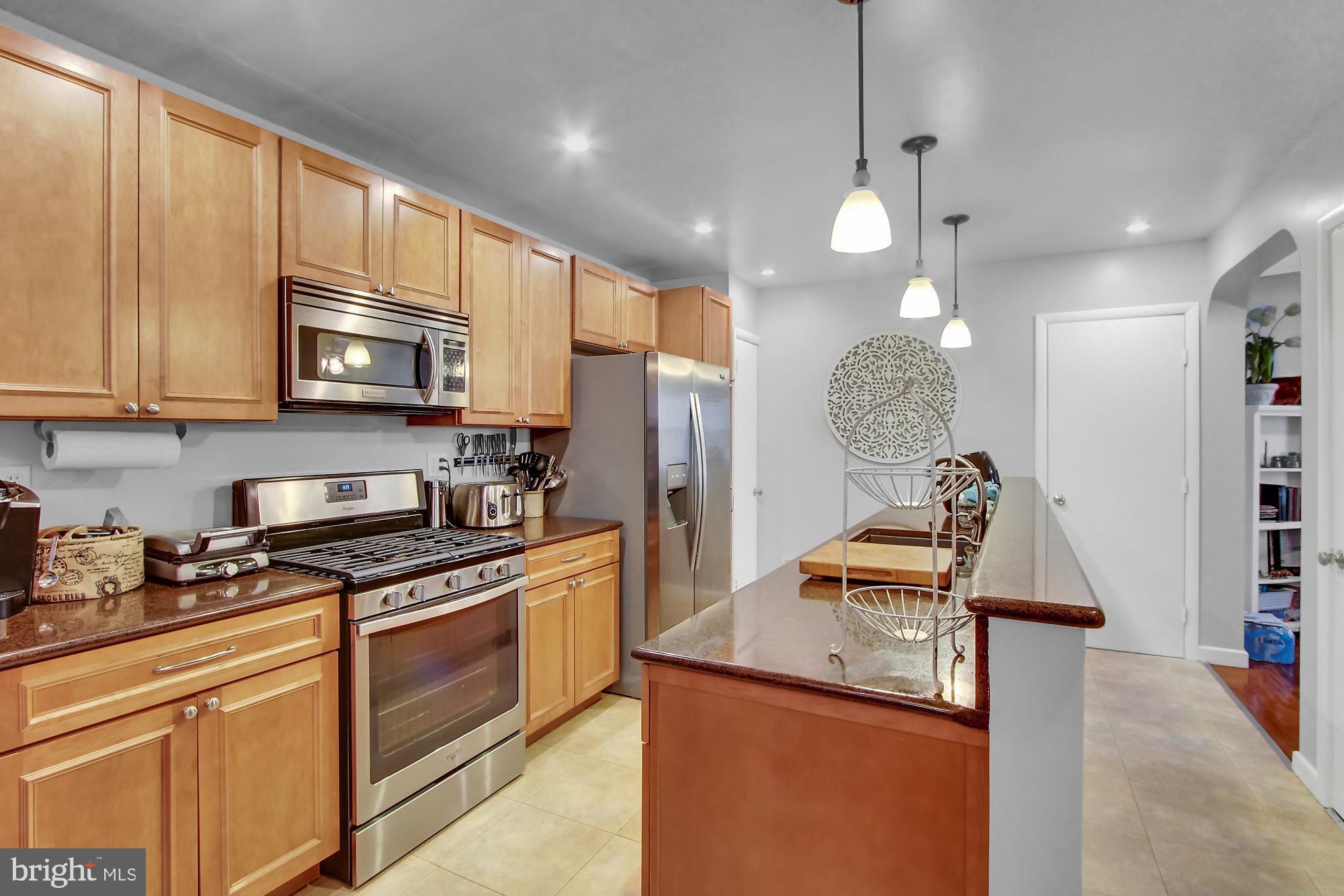 332 Wynwood Road York, PA 17402 - Photo 11 of 37 Gallery Image 11