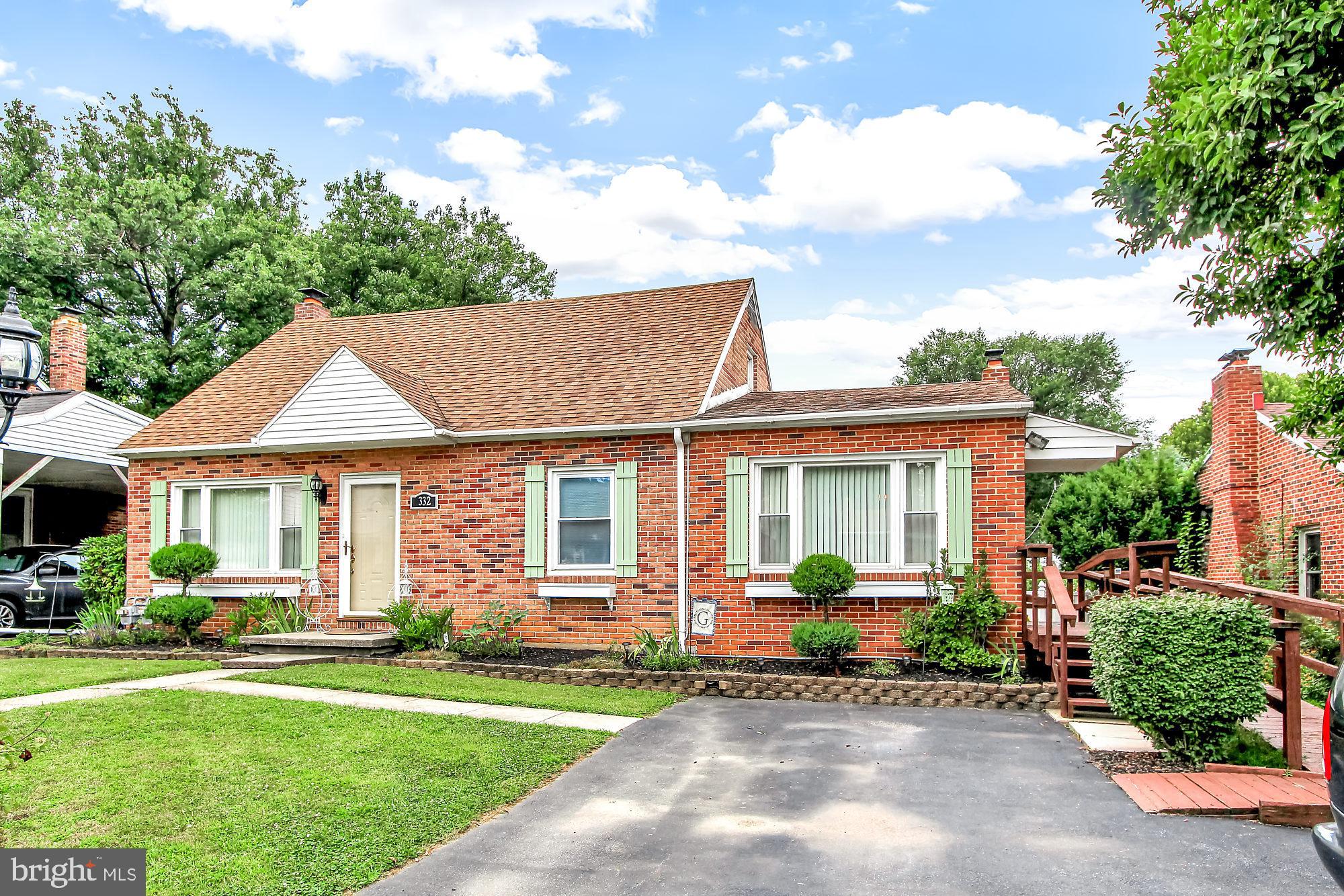 332 Wynwood Road York, PA 17402 - Photo 3 of 37 Gallery Image 3