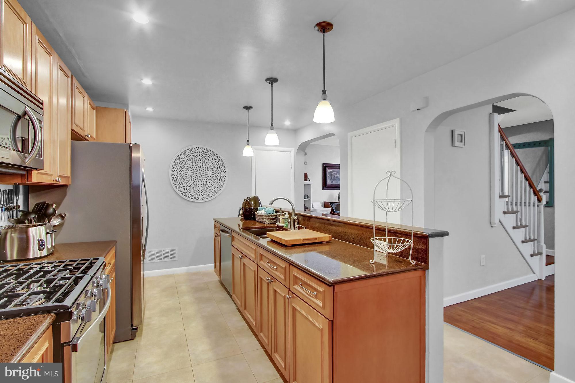 332 Wynwood Road York, PA 17402 - Photo 10 of 37 Gallery Image 10
