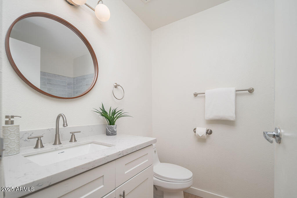 3511 East Baseline Road, Unit 1235 Phoenix, AZ 85042 - Photo 13 of 21 18_Bath_01