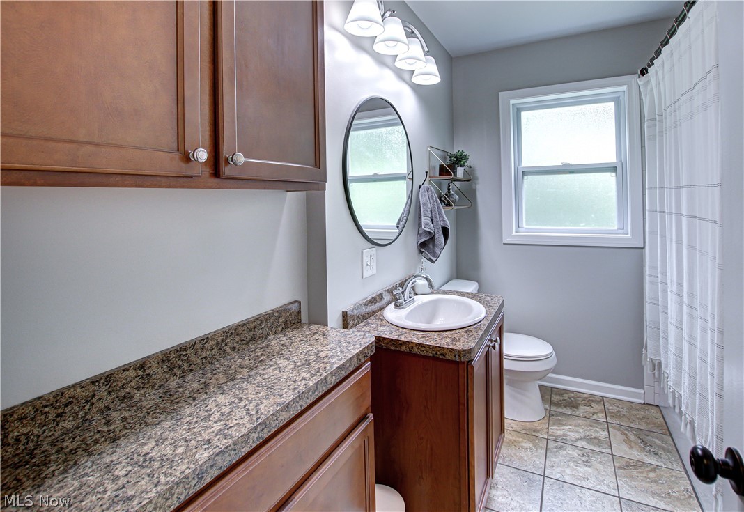 10107 Johnnycake Ridge Road Painesville, OH 44077 - Photo 13 of 35