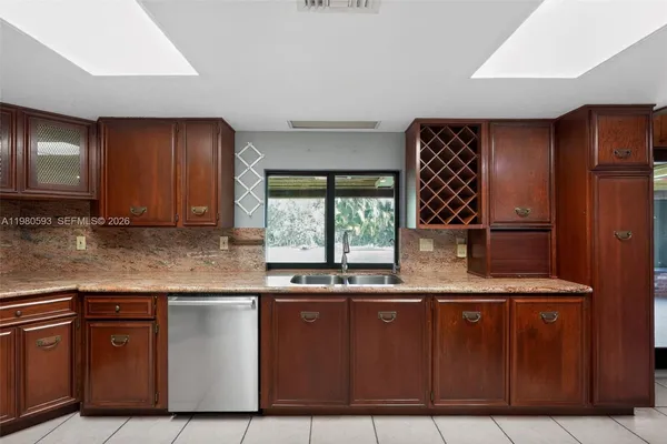 $850,000 | 8535 Southeast May Terrace, Hobe Sound, FL 33455