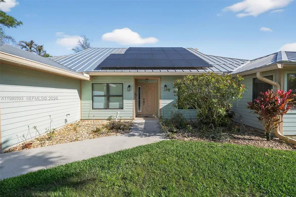 $850,000 | 8535 Southeast May Terrace, Hobe Sound, FL 33455