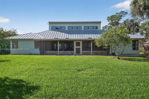 $850,000 | 8535 Southeast May Terrace, Hobe Sound, FL 33455