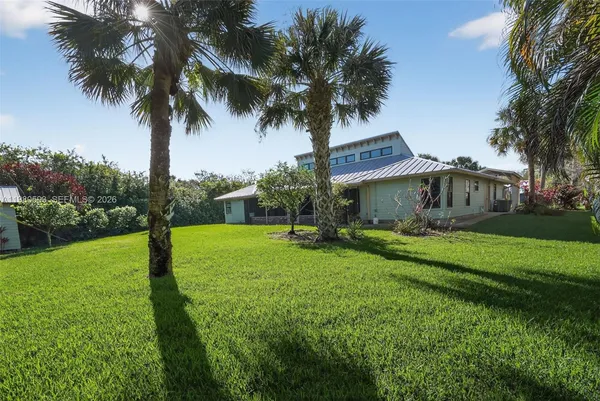 $850,000 | 8535 Southeast May Terrace, Hobe Sound, FL 33455