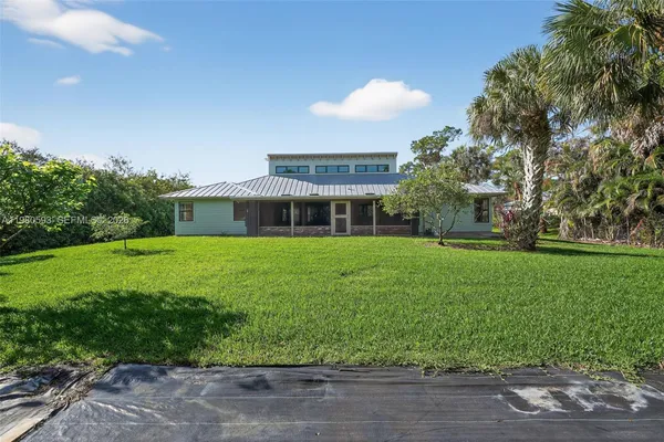 $850,000 | 8535 Southeast May Terrace, Hobe Sound, FL 33455