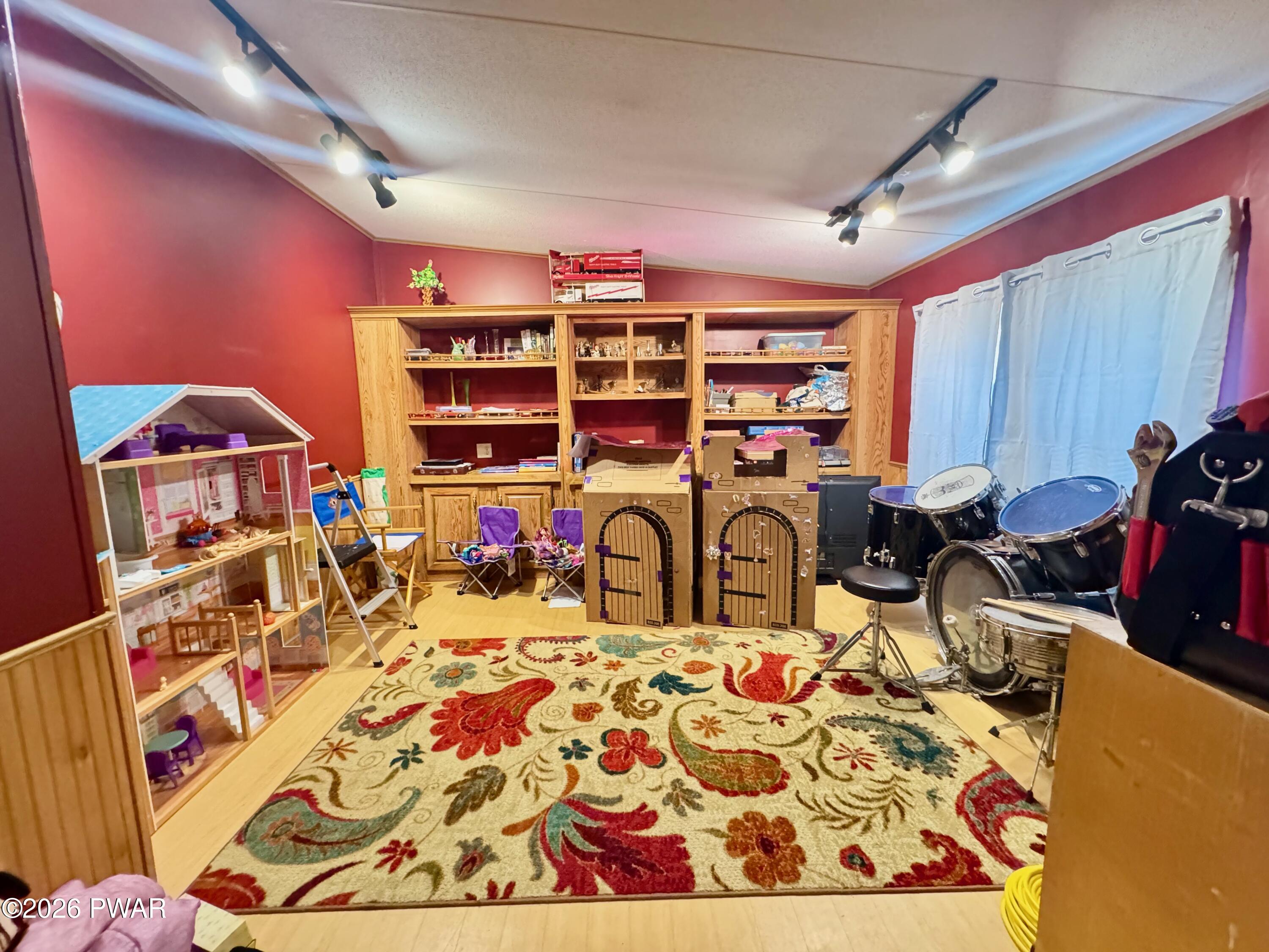 49 Como Road Lakewood, PA 18439 - Photo 11 of 25