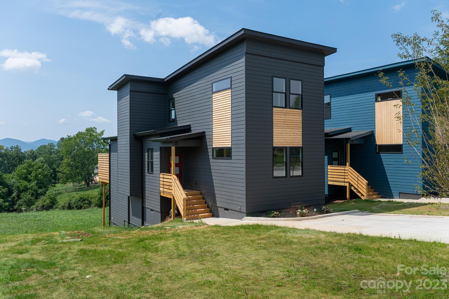8 Huffman Road Asheville, NC 28806 - Photo 1 of 45 Gallery Image 1