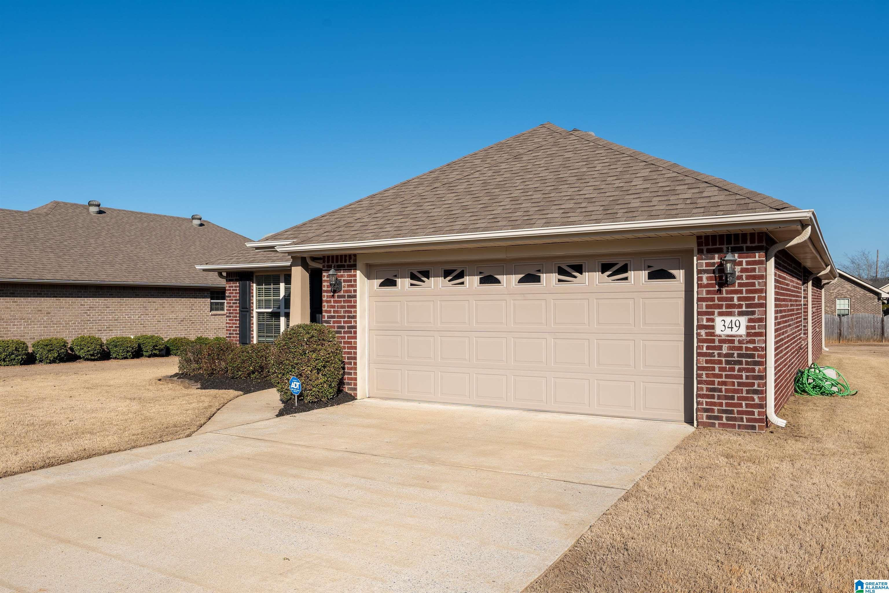 349 Vincent Street Alabaster, AL 35007 - Photo 3 of 27