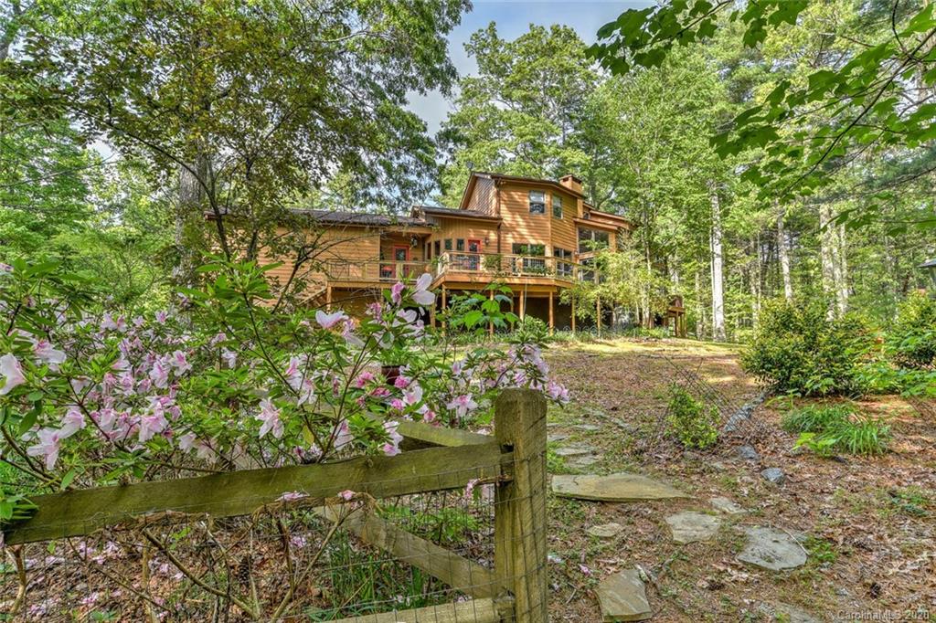 341 Thomas Road Hendersonville, NC 28739 - Photo 22 of 36 Gallery Image 22