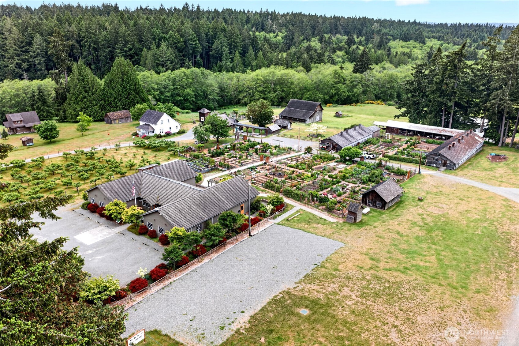 9210 Otso Point Road Anderson Island, WA 98303 - Photo 6 of 35 Gallery Image 6
