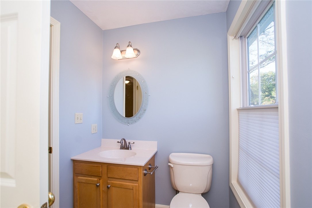 40 Berkeley Road Warwick, RI 02818 - Photo 32 of 39