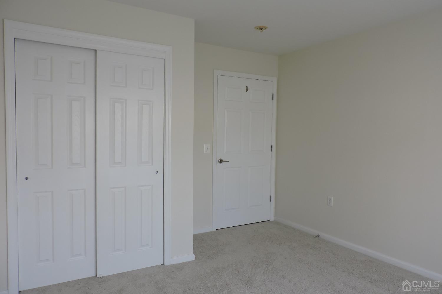 81 Liddle Avenue Edison, NJ 08837 - Photo 11 of 20