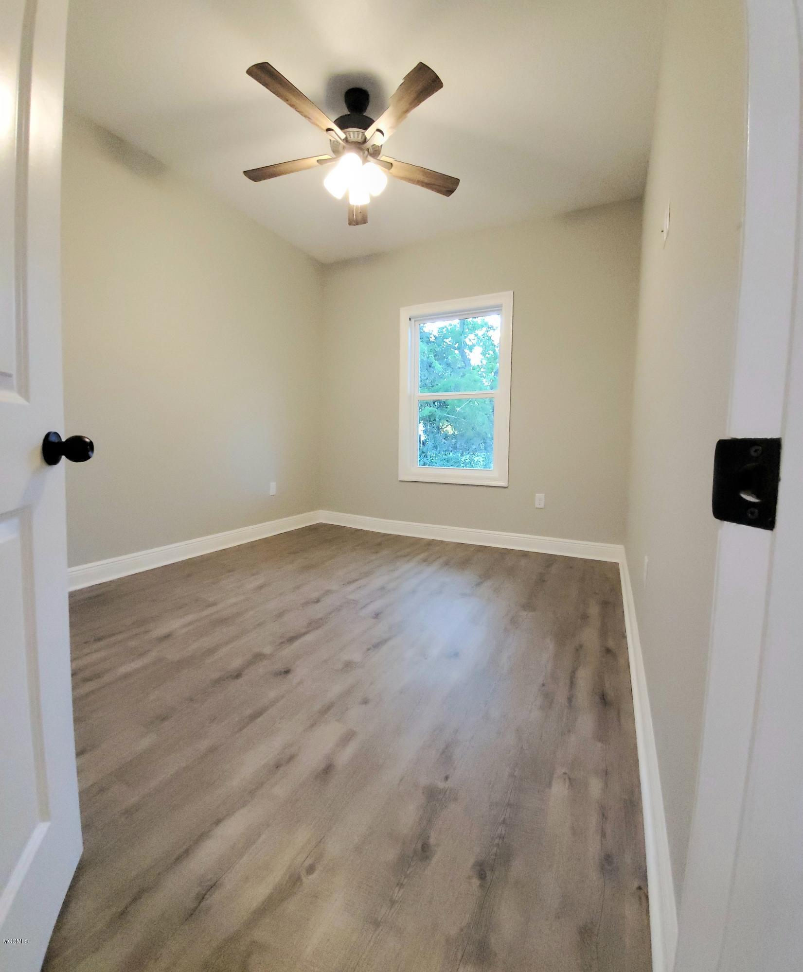 15300 Big Ridge Road Biloxi, MS 39532 - Photo 24 of 33 Bedroom 2