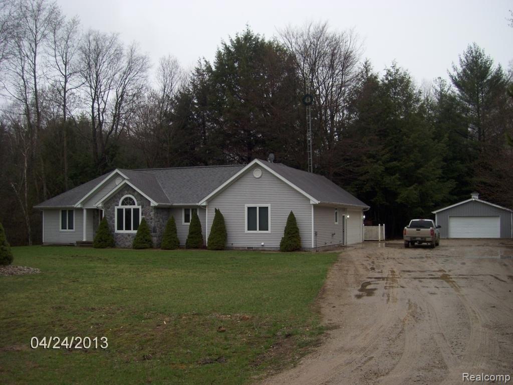 5065 Gardner Line Road Croswell, MI 48422 - Photo 1 of 17 Front