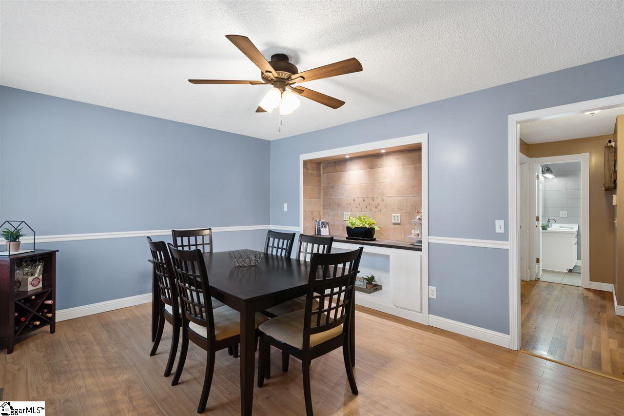 222 Mark Street Easley, SC 29640 - Photo 4 of 23