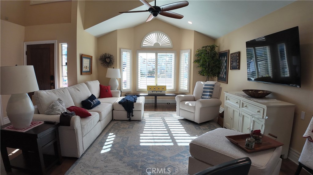 43080 Vista Del Rancho Temecula, CA 92592 - Photo 18 of 57